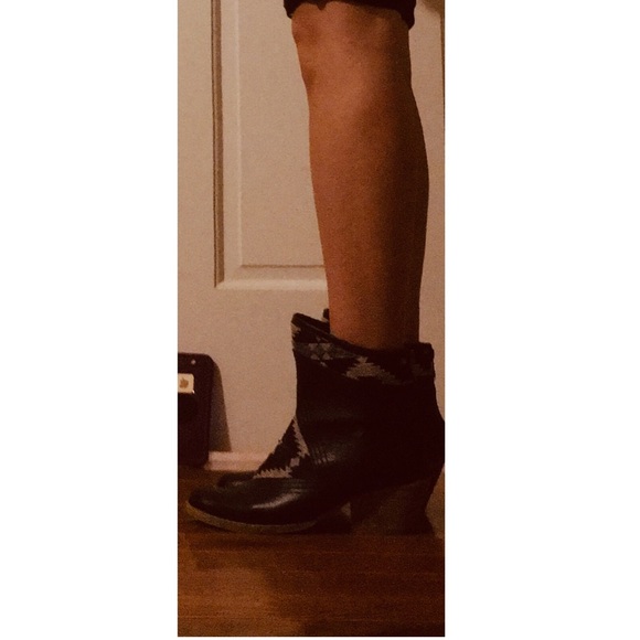 Sbicca Black ankle boots - Picture 6 of 6